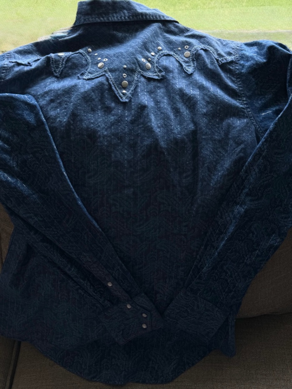 Ariat Dark Blue Western Snap-Front Shirt with Stud Detail - Picture 2 of 5